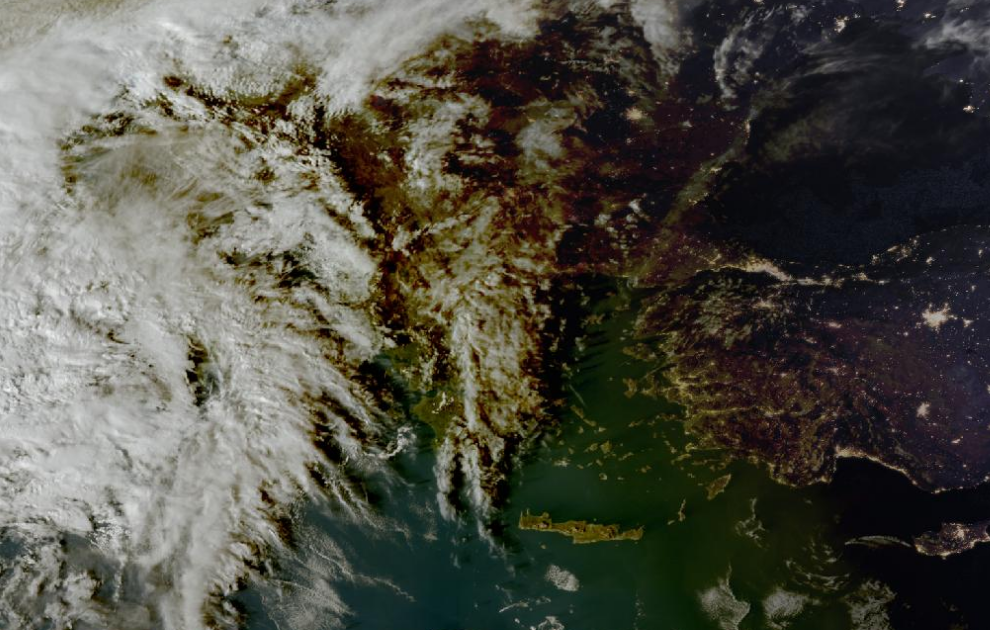 Τελευταία δορυφορική εικόνα νεφοκάλυψης Τελευταία δορυφορική εικόνα νεφοκάλυψης