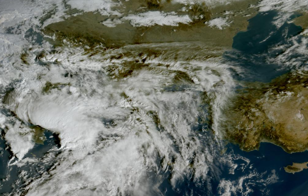 Τελευταία δορυφορική εικόνα νεφοκάλυψης Τελευταία δορυφορική εικόνα νεφοκάλυψης