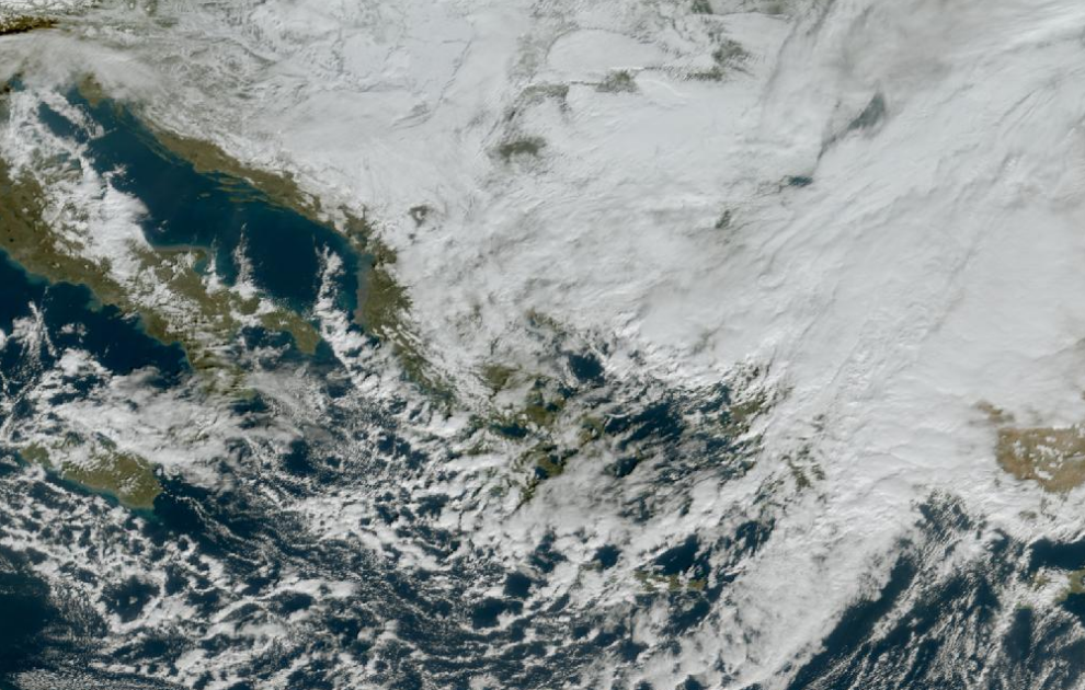 Τελευταία δορυφορική εικόνα νεφοκάλυψης