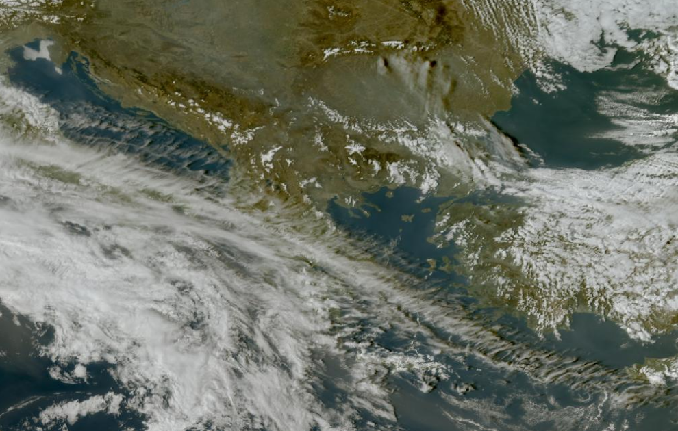 Τελευταία δορυφορική εικόνα νεφοκάλυψης