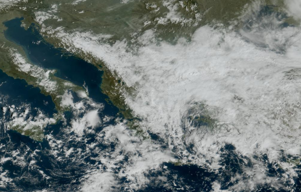 Τελευταία δορυφορική εικόνα νεφοκάλυψης