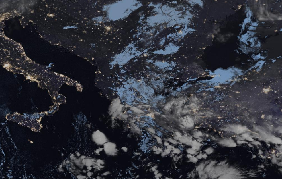 Τελευταία δορυφορική εικόνα νεφοκάλυψης