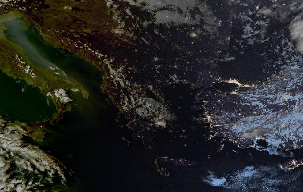 Τελευταία δορυφορική εικόνα νεφοκάλυψης