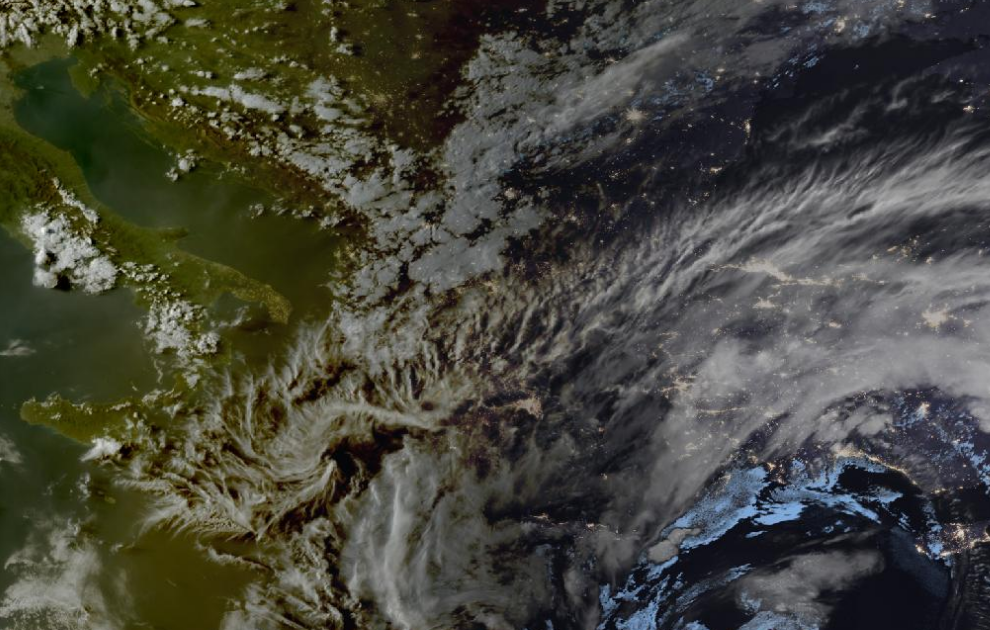 Τελευταία δορυφορική εικόνα νεφοκάλυψης