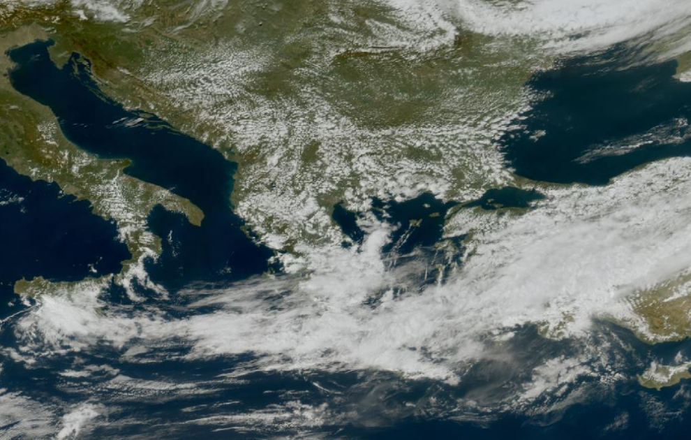 Τελευταία δορυφορική εικόνα νεφοκάλυψης